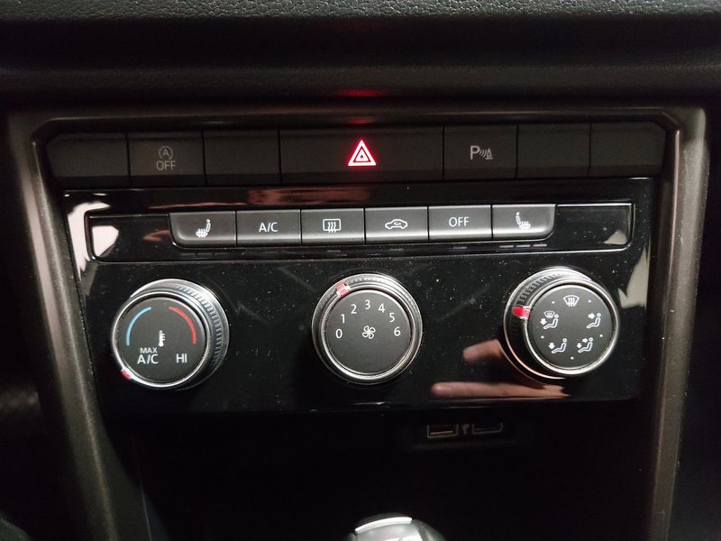 Volkswagen T-Roc 2.0 TDI Style automatik • ACC • LED — 20