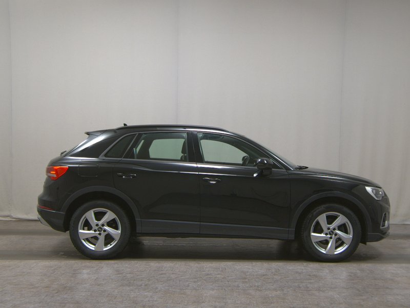 Audi Q3 35 TDI automatik advanced • ACC • el. peta vrata