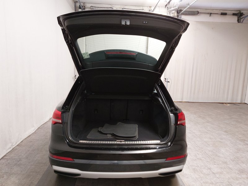 Audi Q3 35 TDI automatik advanced • ACC • el. peta vrata — 15