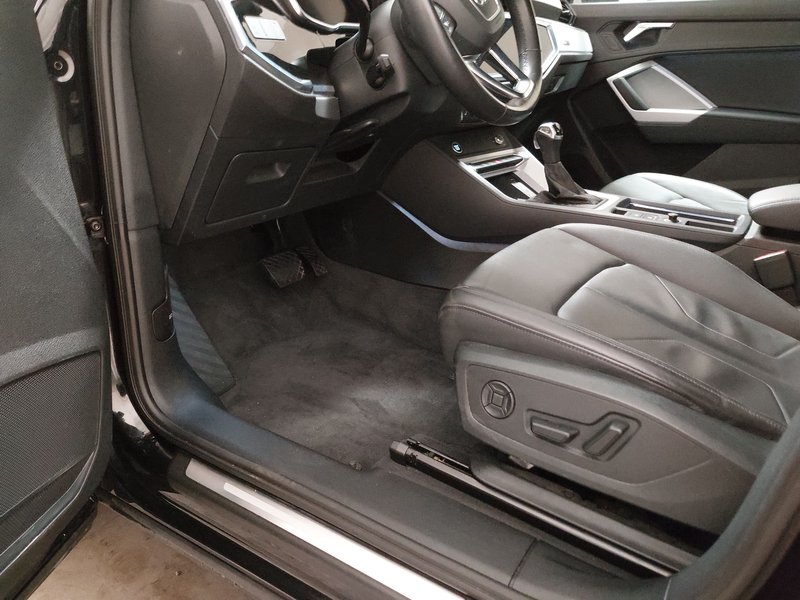 Audi Q3 35 TDI automatik advanced • ACC • el. peta vrata — 7