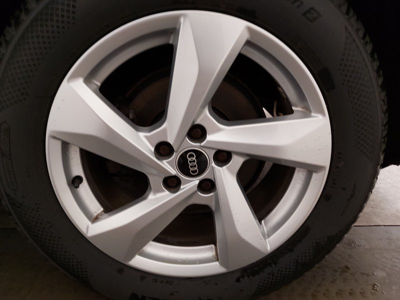 Audi Q3 35 TDI automatik advanced • ACC • el. peta vrata — 8