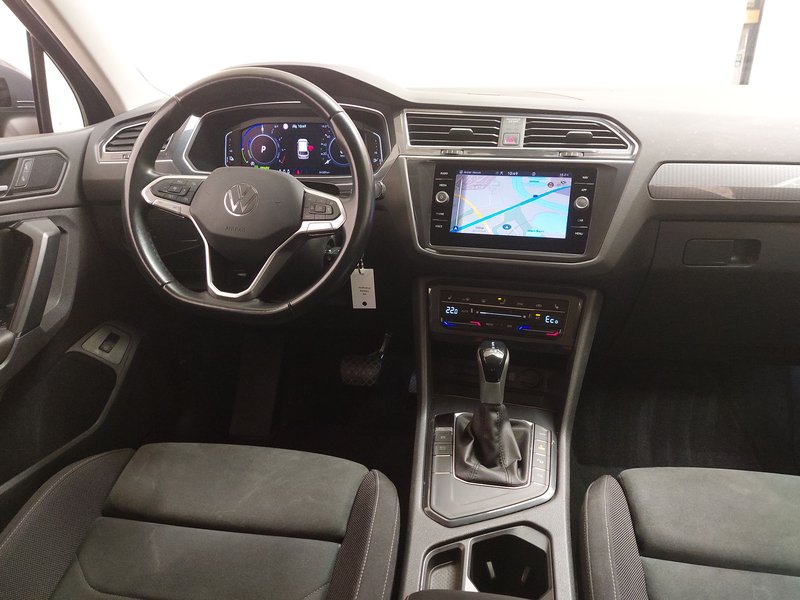 Volkswagen Tiguan 1.4 TSI eHybrid Life automatik • ACC • LED — 17