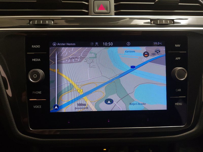 Volkswagen Tiguan 1.4 TSI eHybrid Life automatik • ACC • LED — 18