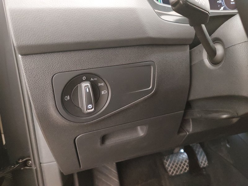 Volkswagen Tiguan 1.4 TSI eHybrid Life automatik • ACC • LED — 7