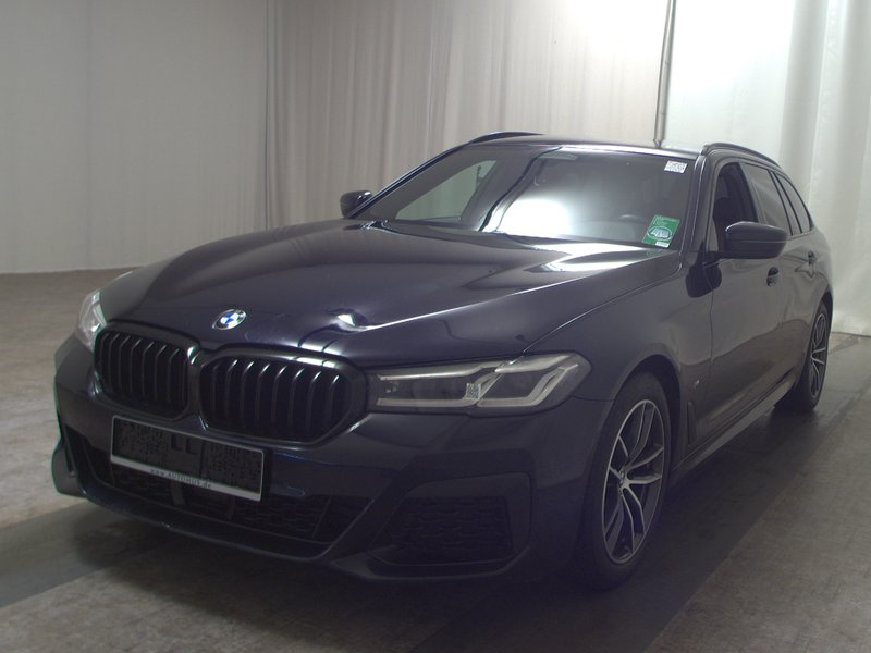BMW 520d Touring xDrive automatik M Sport • ACC • koža — 2