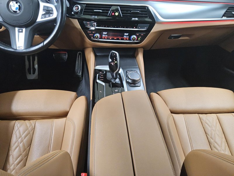 BMW 520d Touring xDrive automatik M Sport • ACC • koža — 6