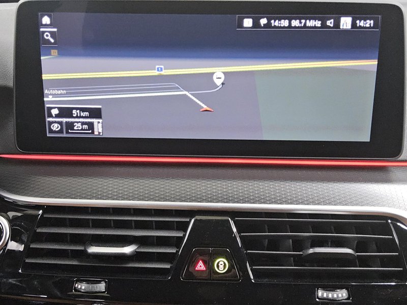 BMW 520d Touring xDrive automatik M Sport • ACC • koža — 7