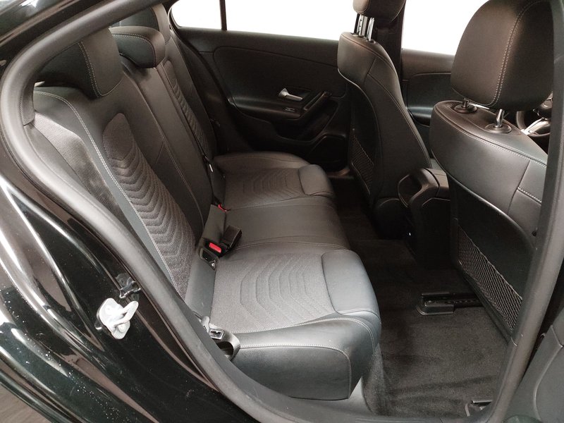 Mercedes-Benz A 180 d automatik • ACC • Full LED — 12