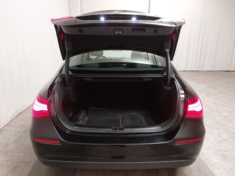 Mercedes-Benz A 180 d automatik • ACC • Full LED — 17