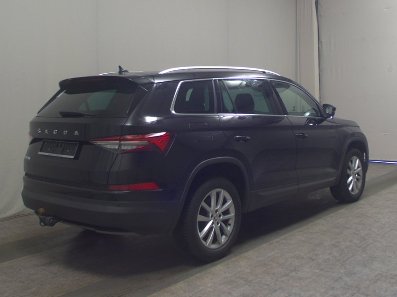 Škoda Kodiaq 2.0 TDI automatik Style • AHK • Full LED — 4