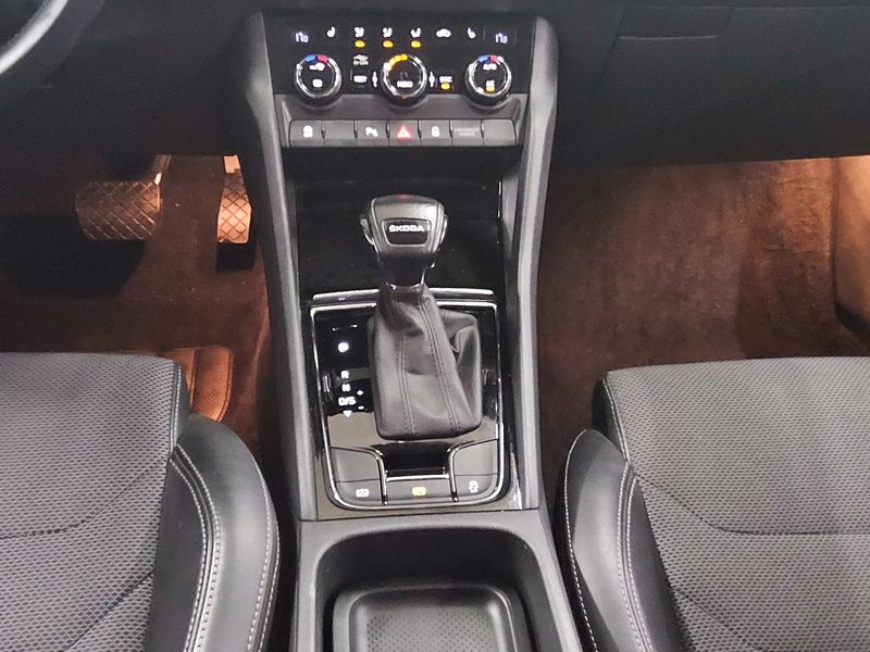 Škoda Kodiaq 2.0 TDI automatik Style • AHK • Full LED — 6