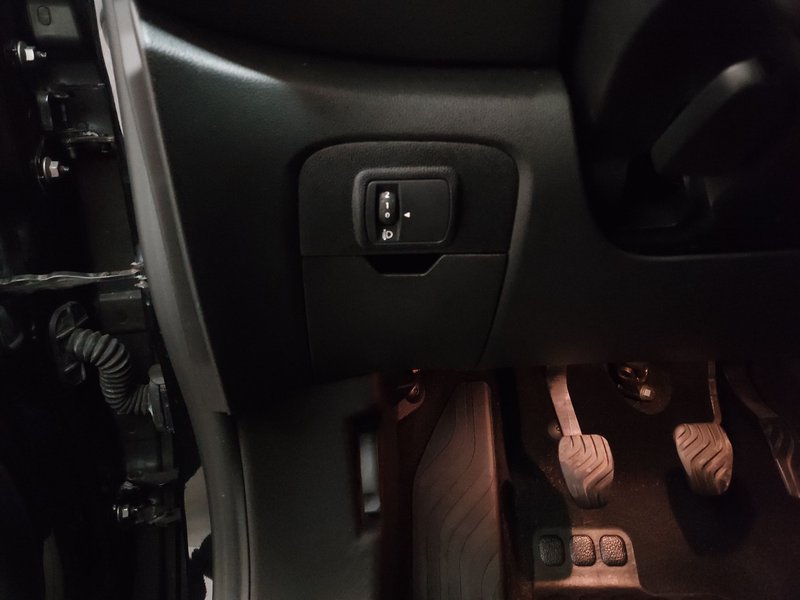 Renault Scenic 1.2 • AHK • bezključni pristup — 7