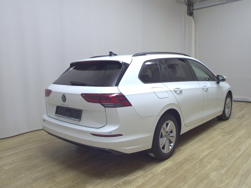 Volkswagen Golf 8 Variant 2.0 TDI automatik Life • bežično punjenje • Full LED — 4