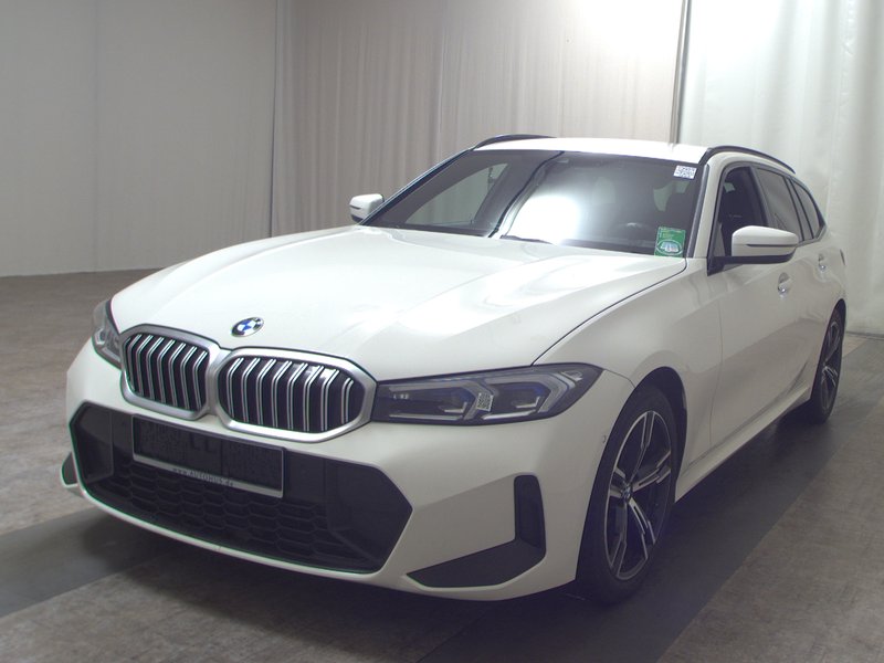 BMW 320d Touring M Sport automatik • HUD • digitalni instrumenti — 2