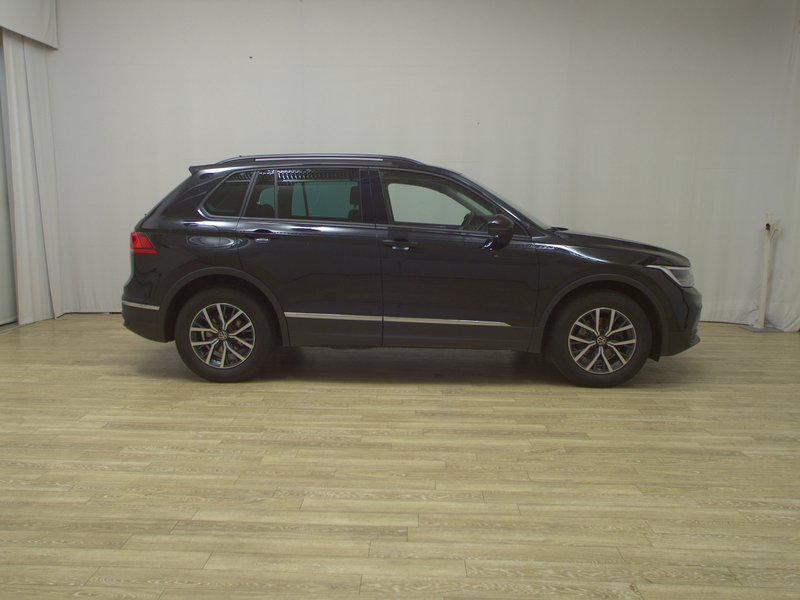 Volkswagen Tiguan 2.0 TDI automatik Life • ACC • LED
