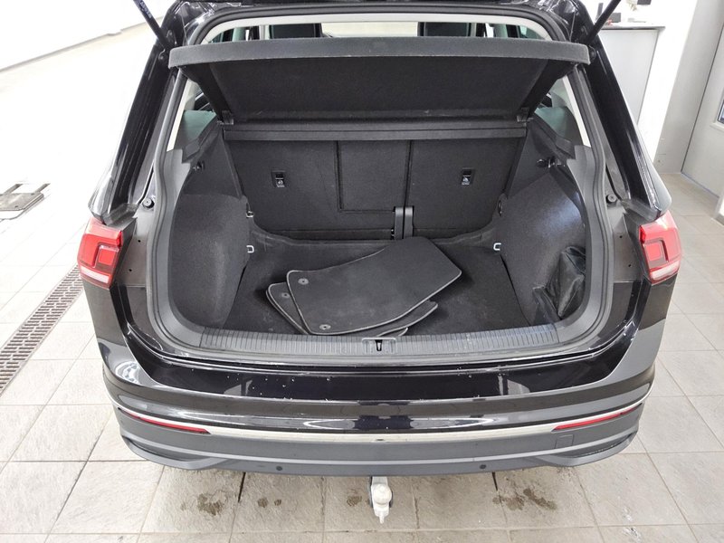 Volkswagen Tiguan 2.0 TDI automatik Life • ACC • LED — 11