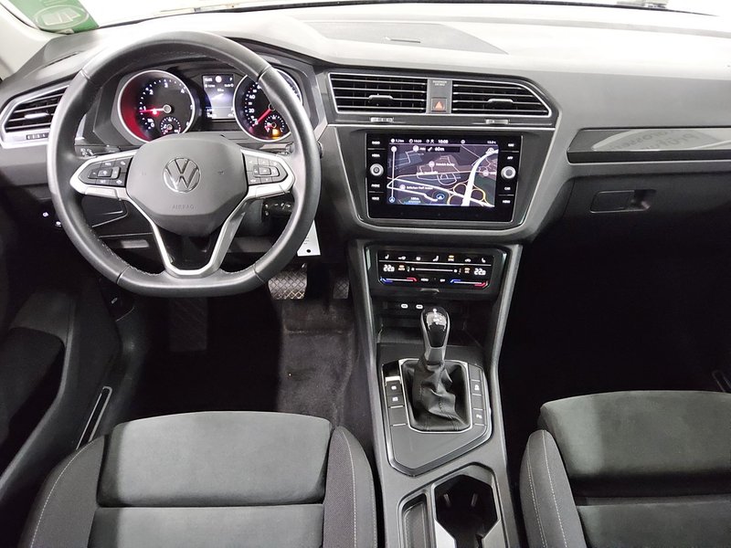Volkswagen Tiguan 2.0 TDI automatik Life • ACC • LED — 5