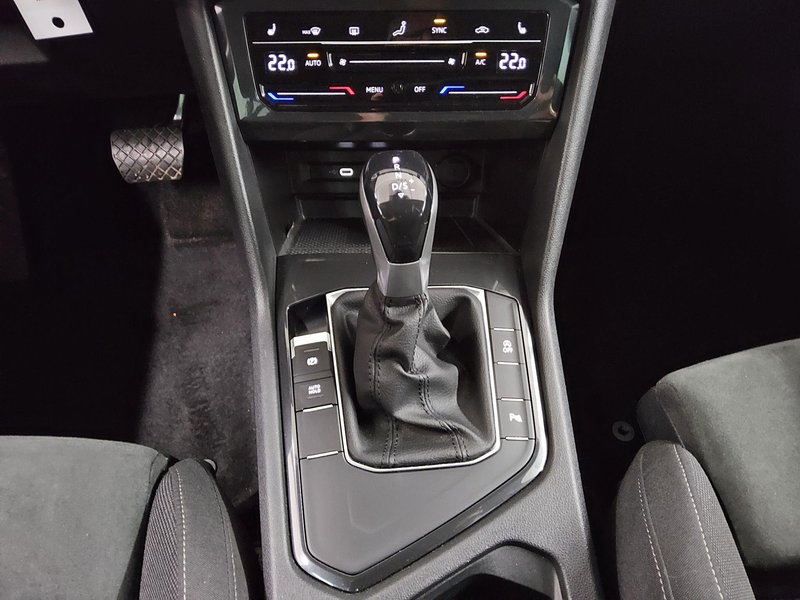 Volkswagen Tiguan 2.0 TDI automatik Life • ACC • LED — 6
