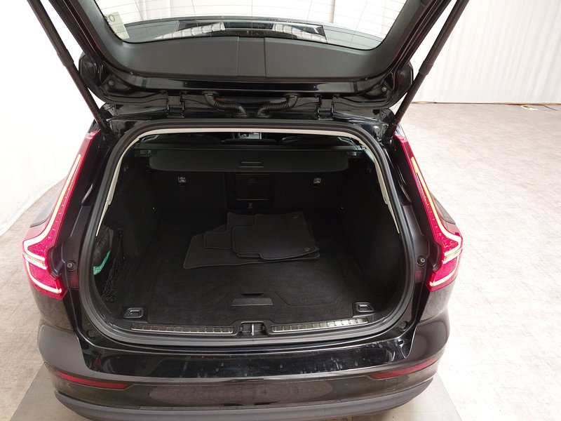Volvo V60 B4 automatik • Full LED • digitalni instrumenti — 17