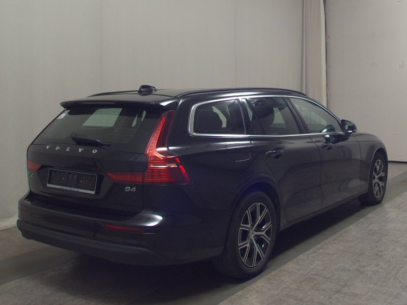 Volvo V60 B4 automatik • Full LED • digitalni instrumenti — 4