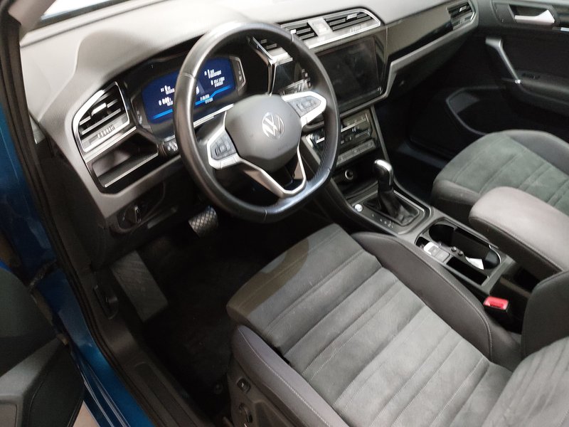 Volkswagen Touran 2.0 TDI automatik • panorama • ACC — 6