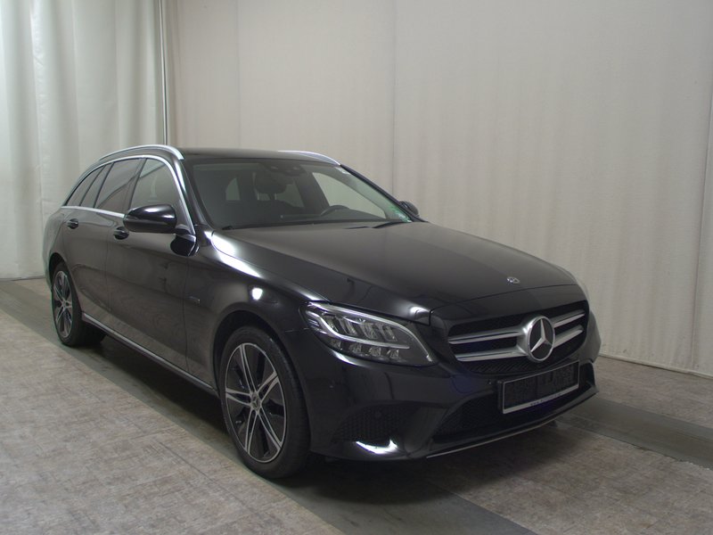 Mercedes-Benz C 300 de karavan automatik Avantgarde • LED — 3
