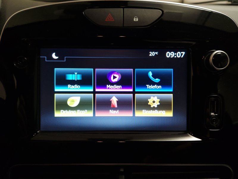 Renault Clio Grandtour 0.9 TCe • AHK — 10