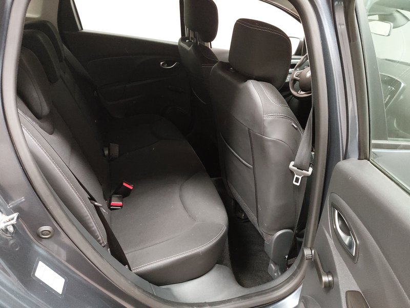 Renault Clio Grandtour 0.9 TCe • AHK — 21