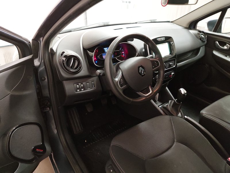 Renault Clio Grandtour 0.9 TCe • AHK — 6