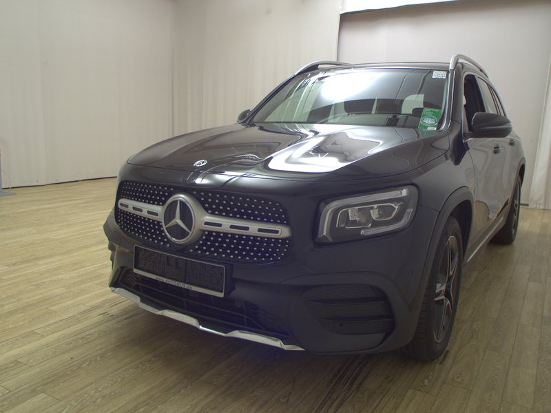 Mercedes-Benz GLB 200 d automatik AMG Line • LED • digitalni instrumenti — 2