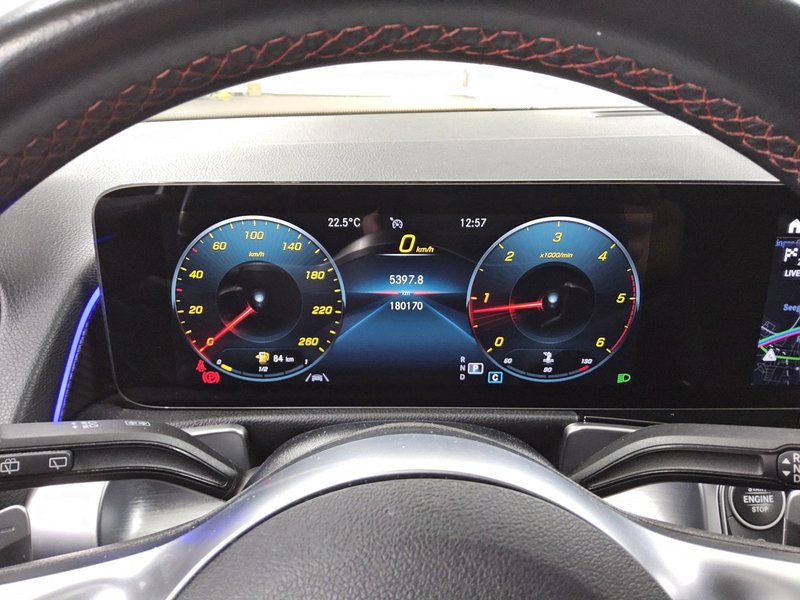 Mercedes-Benz GLB 200 d automatik AMG Line • LED • digitalni instrumenti — 8