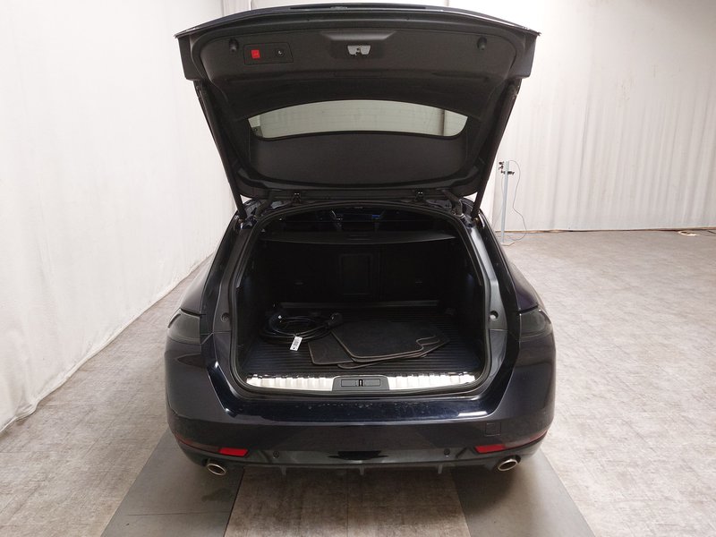 Peugeot 508 SW Hybrid 225 GT-Line automatik • ACC • električna vrata prtljažnika — 16