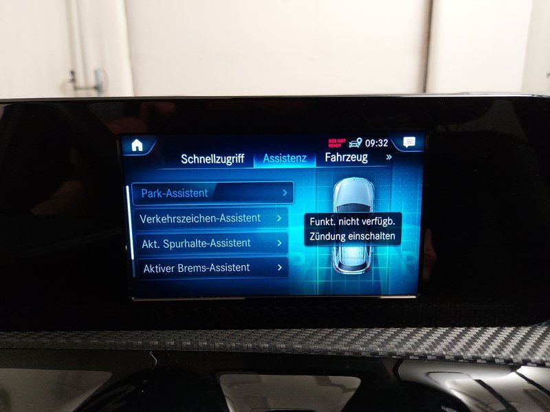 Mercedes-Benz A 180 d automatik Style • LED • panorama — 20