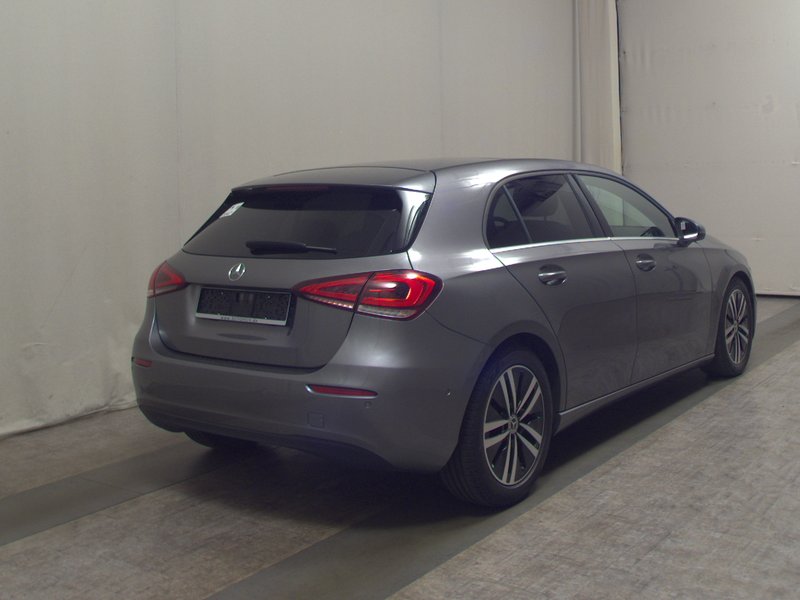 Mercedes-Benz A 180 d automatik Style • LED • panorama — 4