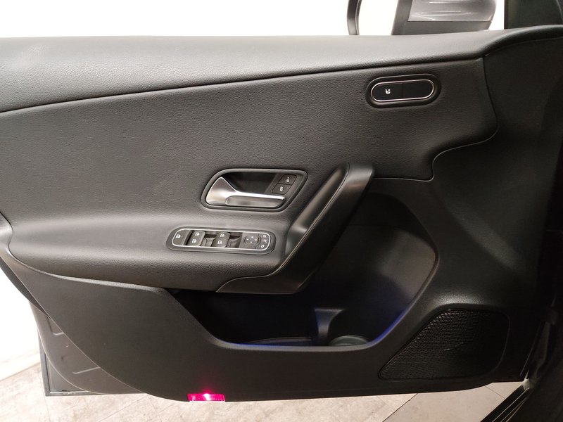 Mercedes-Benz A 180 d automatik Style • LED • panorama — 5