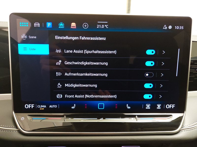 VW Passat Variant 2.0 TDI Elegance automatik • 360° kamera • ACC — 22