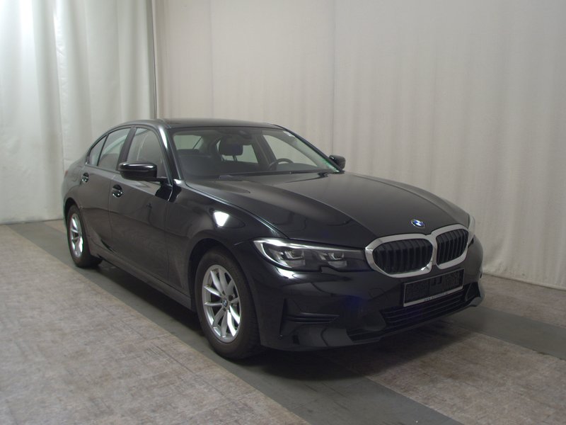 BMW 320d automatik • LED • digitalni instrumenti — 3