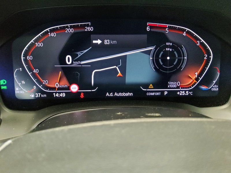 BMW 320d automatik • LED • digitalni instrumenti — 8
