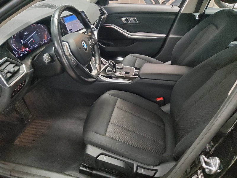 BMW 320d automatik • LED • digitalni instrumenti — 9