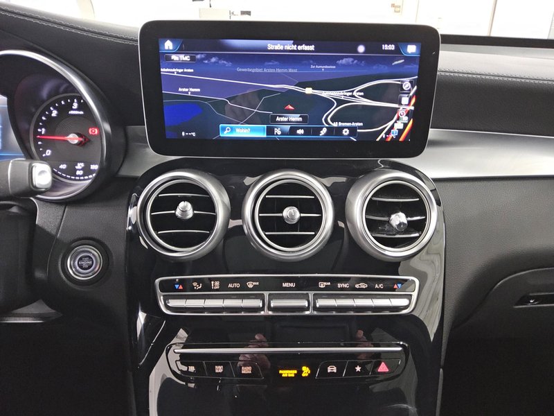 Mercedes-Benz GLC 220 d 4MATIC automatik • panorama • HUD — 7