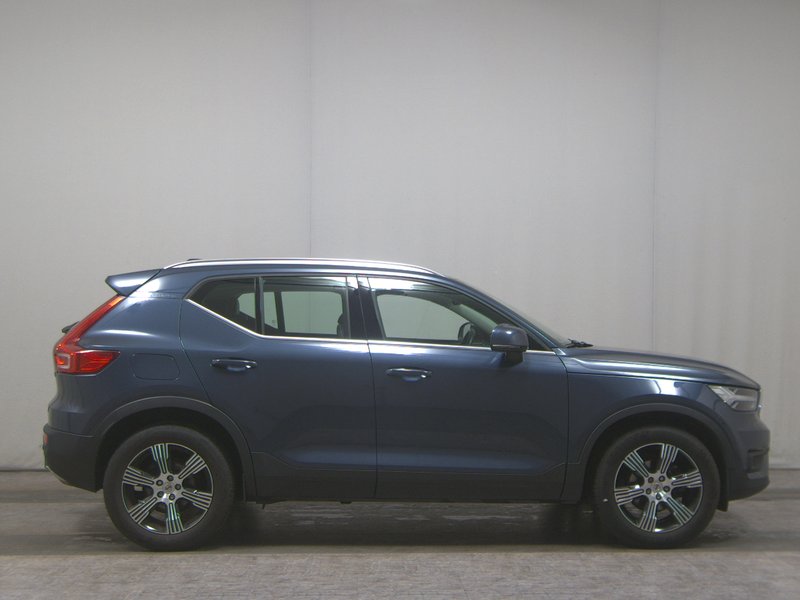 Volvo XC40 D3 automatik Inscription • AHK • električna peta vrata