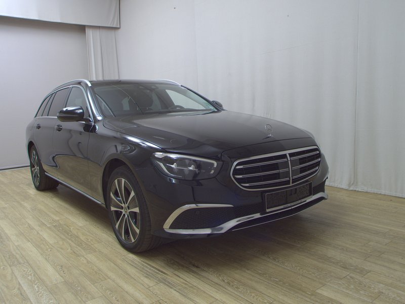 Mercedes-Benz E 300 de 4MATIC karavan automatik Exclusive • ACC • LED — 3