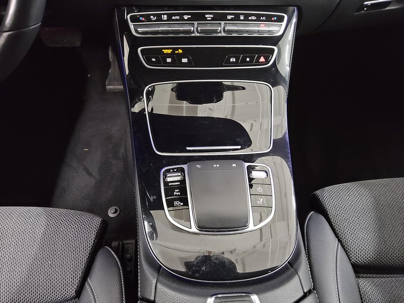 Mercedes-Benz E 300 de 4MATIC karavan automatik Exclusive • ACC • LED — 6