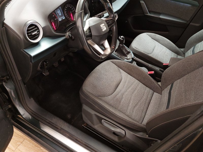 SEAT Arona 1.0 TSI Xperience • Full LED — 6
