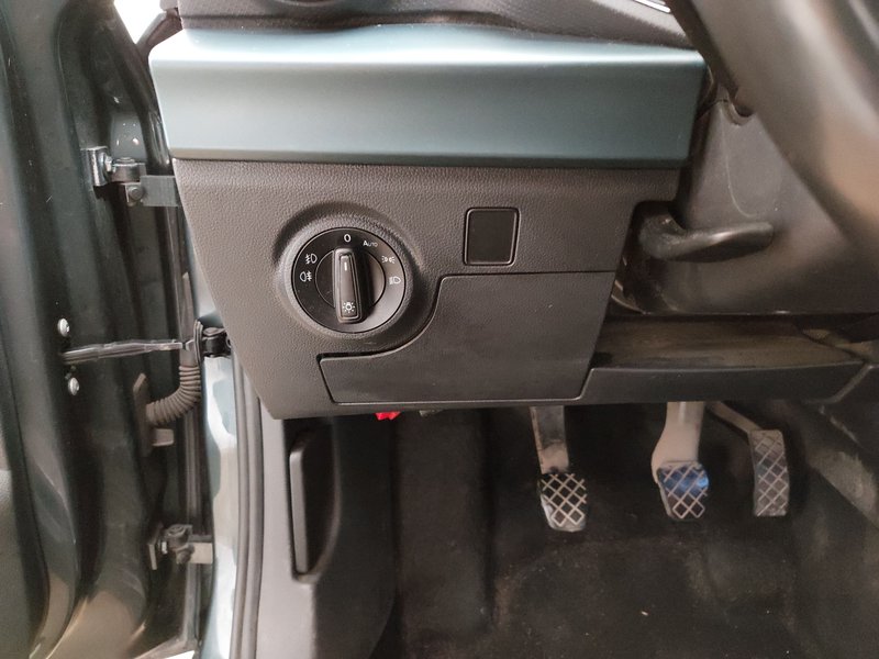 SEAT Arona 1.0 TSI Xperience • Full LED — 7