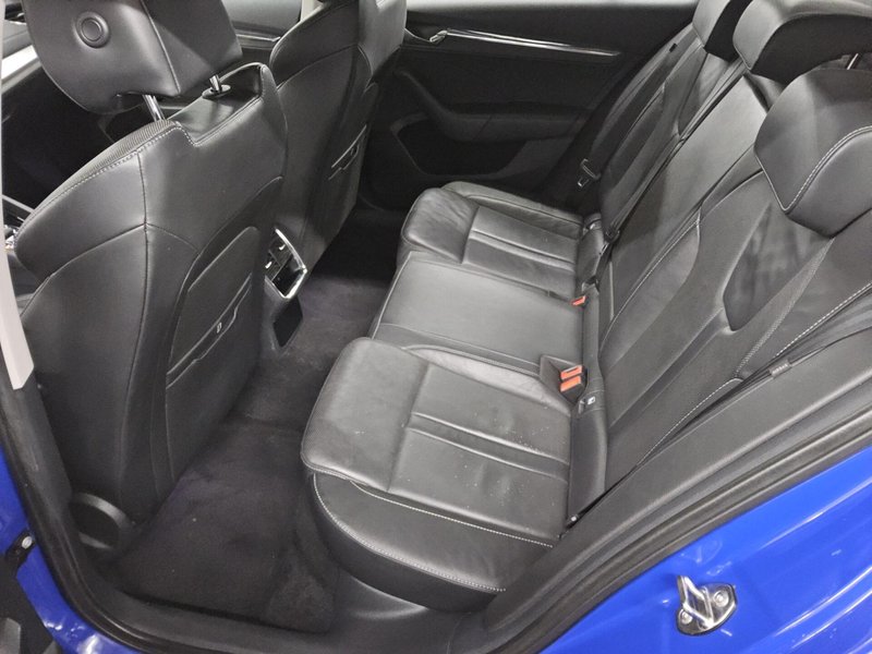 Škoda Octavia Kombi 1.4 TSI iV automatik Style • ACC • HUD — 13