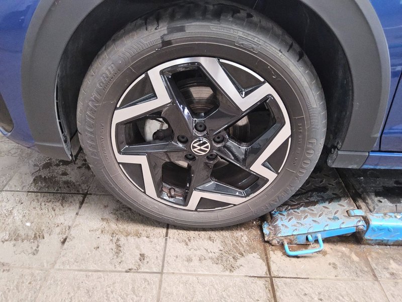 Volkswagen Taigo 1.0 TSI R-Line • ACC • Full LED — 11