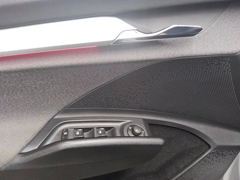 Škoda Enyaq iV 60 Loft • ACC • LED — 10