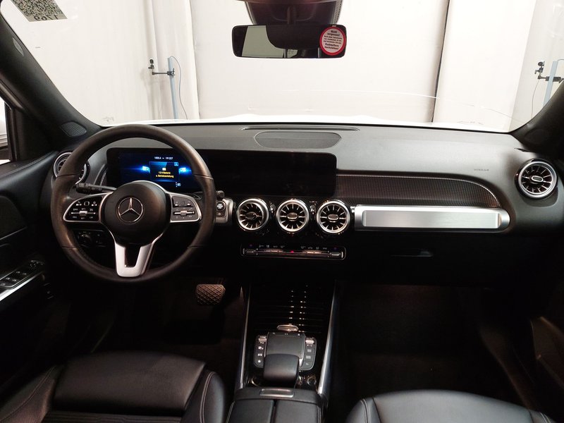 Mercedes-Benz GLB 220 d automatik Progressive • adaptivni ovjes • kuka za vuču — 13
