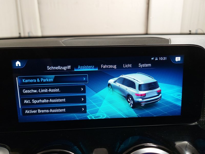 Mercedes-Benz GLB 220 d automatik Progressive • adaptivni ovjes • kuka za vuču — 19